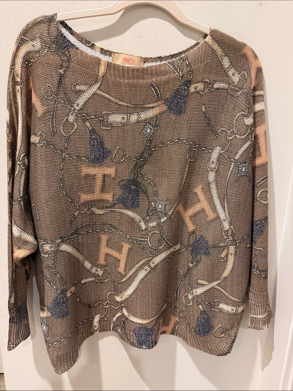 Free for Humanity Brown Equestrian  Patterned Sweater Dolman sleeve size M/L
